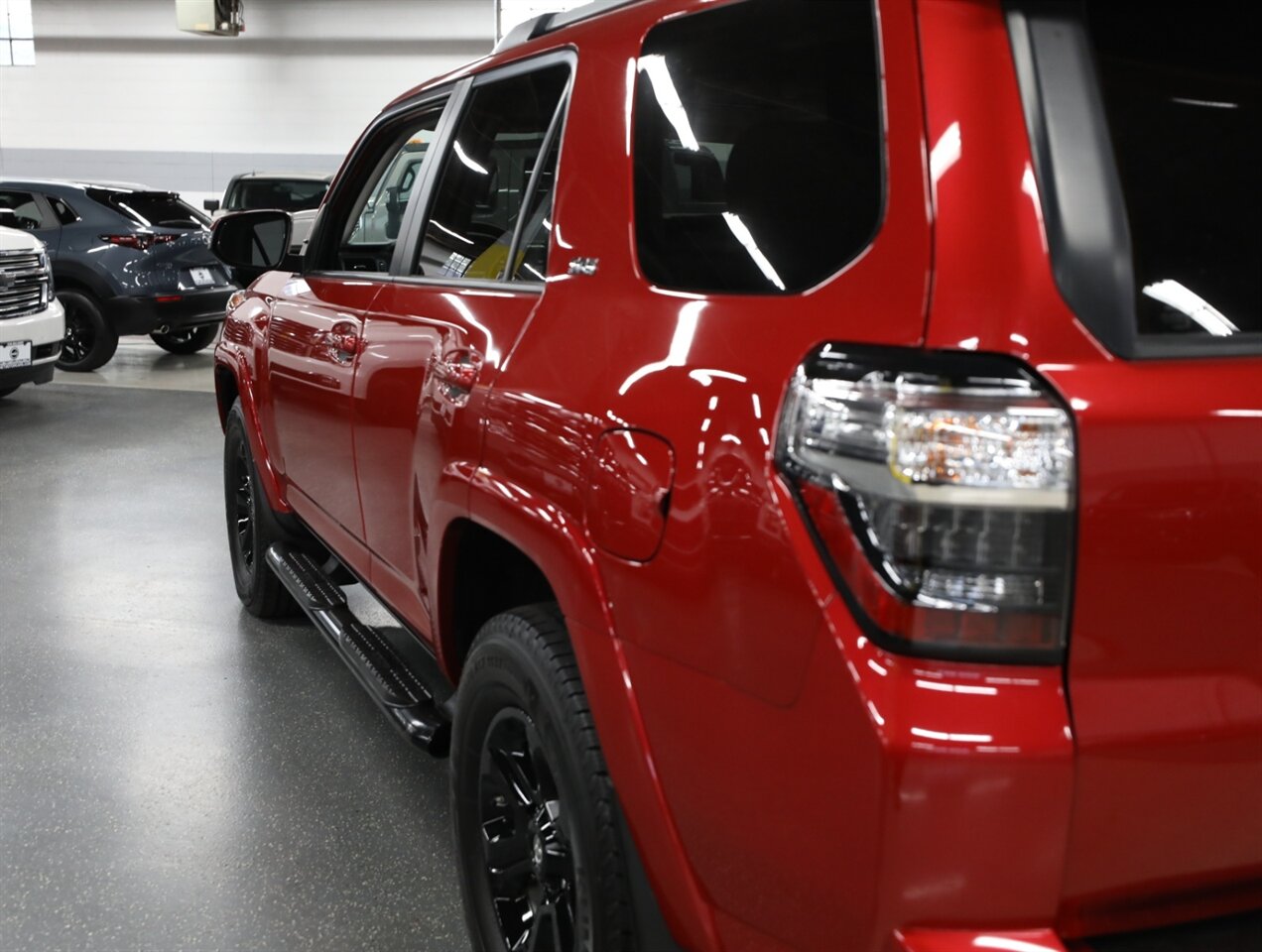 2021 Toyota 4Runner SR5 Premium - Photo 12 - Addison, IL 60101
