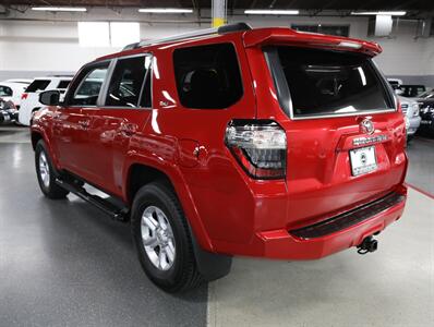 2021 Toyota 4Runner SR5 Premium   - Photo 11 - Addison, IL 60101