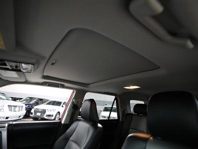 2021 Toyota 4Runner SR5 Premium   - Photo 32 - Addison, IL 60101