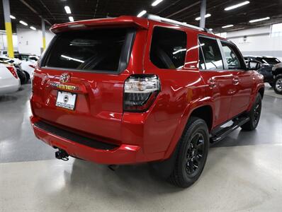 2021 Toyota 4Runner SR5 Premium - Photo 9 - Addison, IL 60101