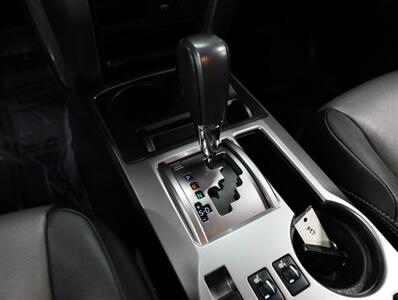 2021 Toyota 4Runner SR5 Premium   - Photo 35 - Addison, IL 60101