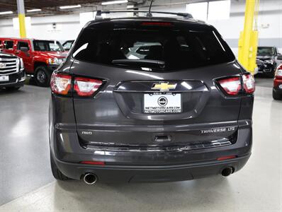 2016 Chevrolet Traverse LTZ AWD   - Photo 10 - Addison, IL 60101