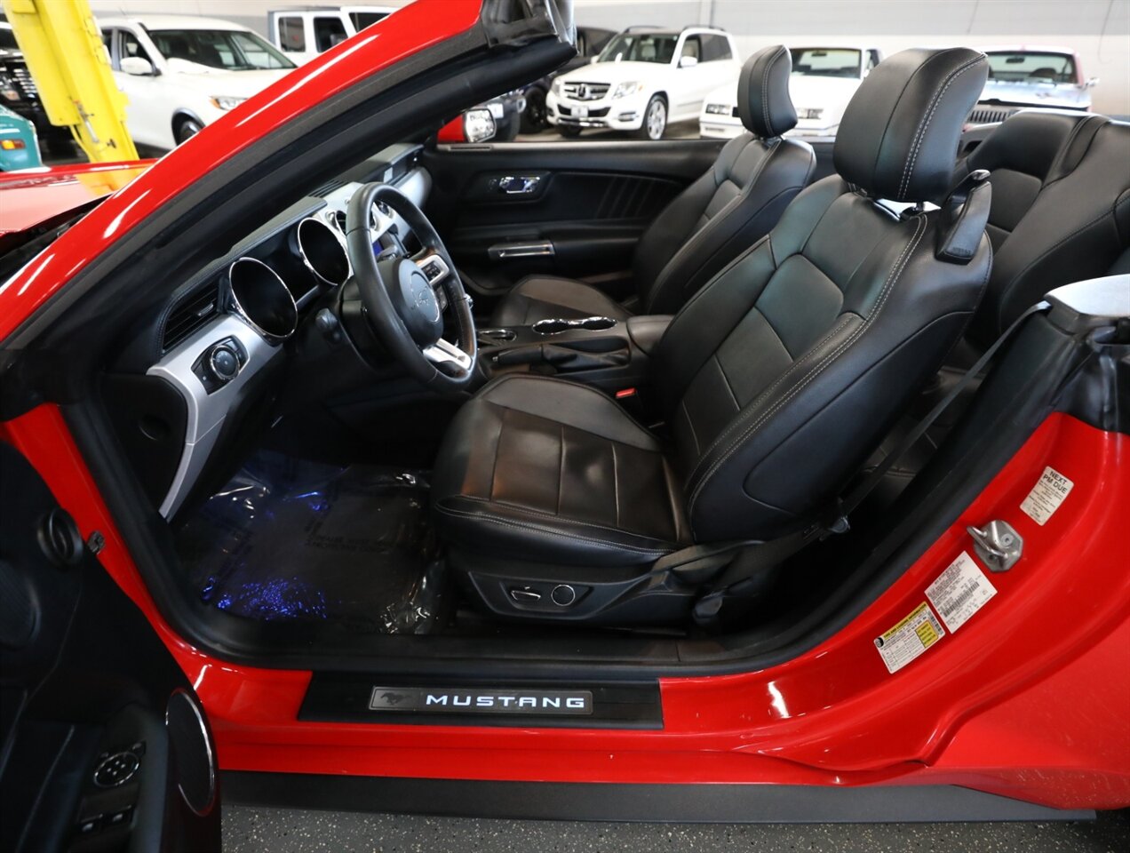 2017 Ford Mustang EcoBoost Premium - Photo 25 - Addison, IL 60101