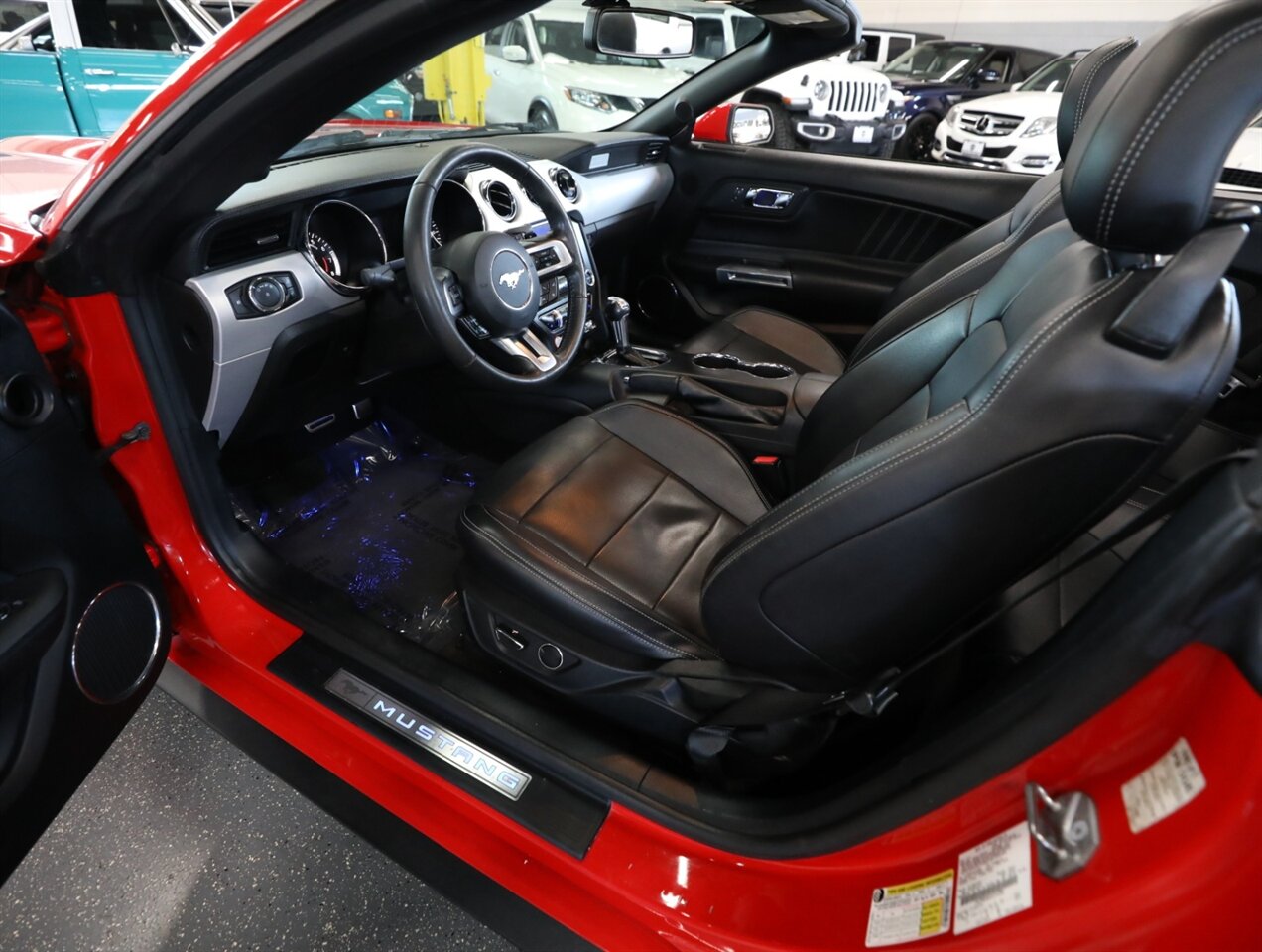 2017 Ford Mustang EcoBoost Premium - Photo 24 - Addison, IL 60101