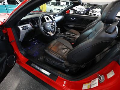2017 Ford Mustang EcoBoost Premium - Photo 24 - Addison, IL 60101