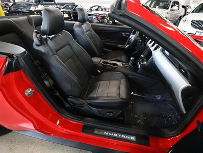 2017 Ford Mustang EcoBoost Premium - Photo 18 - Addison, IL 60101
