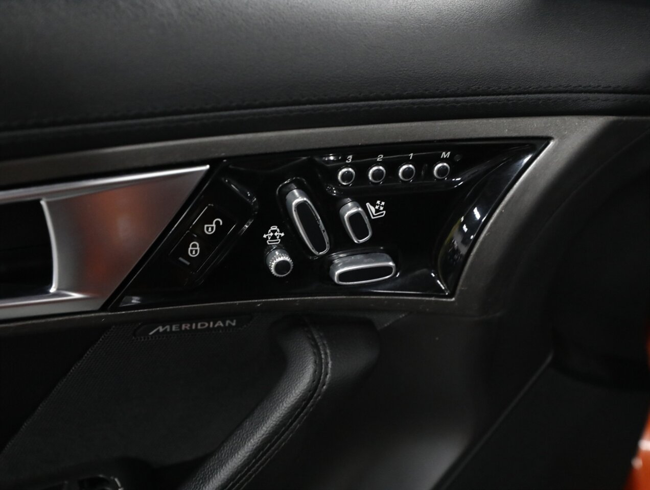 2014 Jaguar F-TYPE S - Photo 27 - Addison, IL 60101