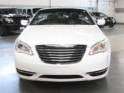 2011 Chrysler 200 Touring   - Photo 6 - Addison, IL 60101