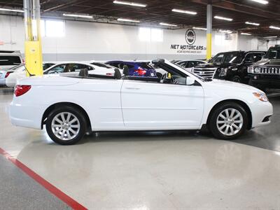 2011 Chrysler 200 Touring   - Photo 8 - Addison, IL 60101