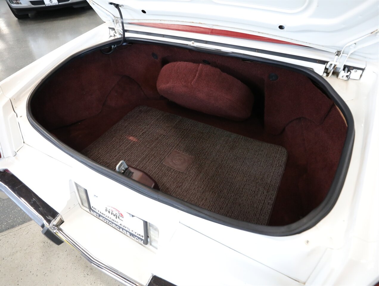 1985 Cadillac Eldorado Biarritz - Photo 35 - Addison, IL 60101