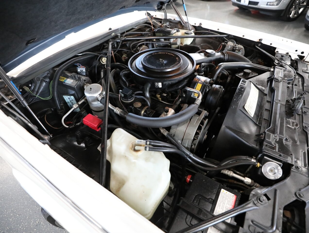 1985 Cadillac Eldorado Biarritz - Photo 82 - Addison, IL 60101