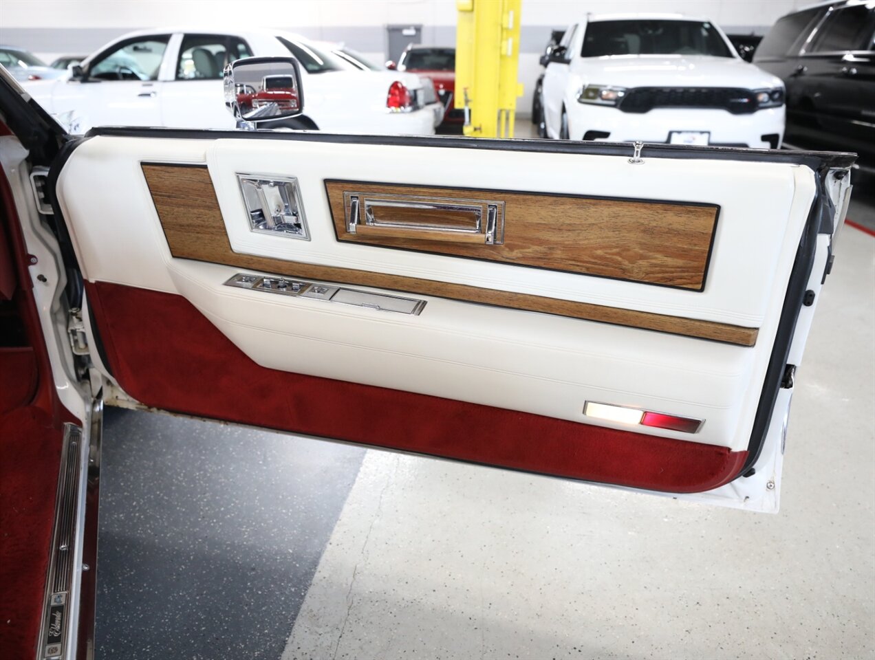 1985 Cadillac Eldorado Biarritz - Photo 28 - Addison, IL 60101