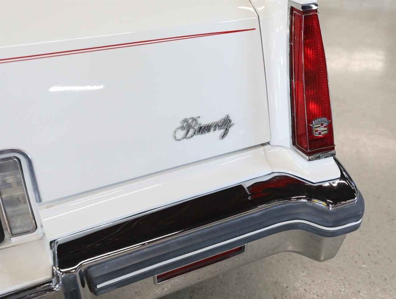 1985 Cadillac Eldorado Biarritz - Photo 19 - Addison, IL 60101