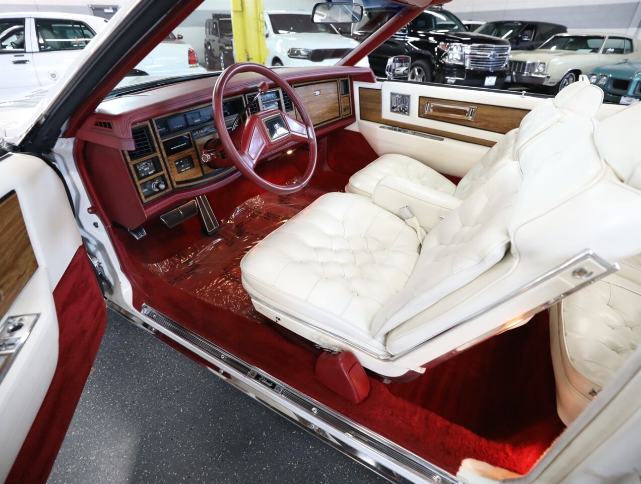 1985 Cadillac Eldorado Biarritz - Photo 48 - Addison, IL 60101