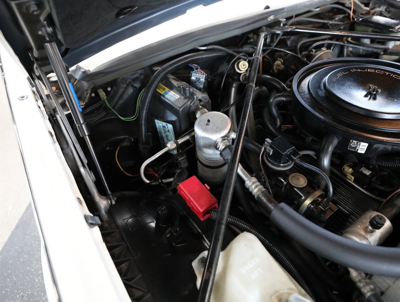1985 Cadillac Eldorado Biarritz - Photo 83 - Addison, IL 60101