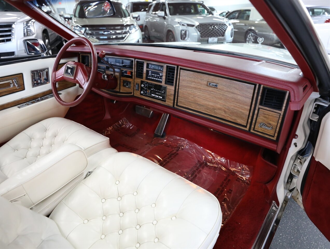 1985 Cadillac Eldorado Biarritz - Photo 31 - Addison, IL 60101