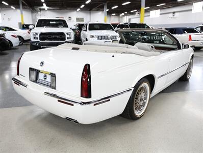 1995 Cadillac Eldorado Convertible   - Photo 9 - Addison, IL 60101