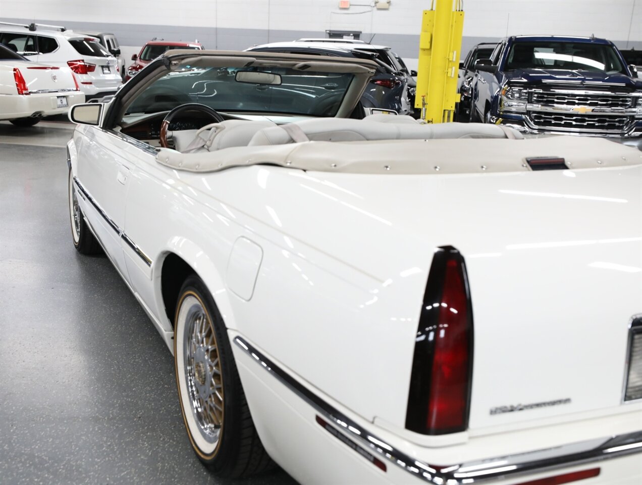 1995 Cadillac Eldorado Convertible - Photo 14 - Addison, IL 60101