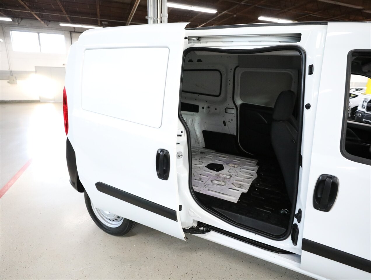 2021 RAM ProMaster City Tradesman   - Photo 21 - Addison, IL 60101