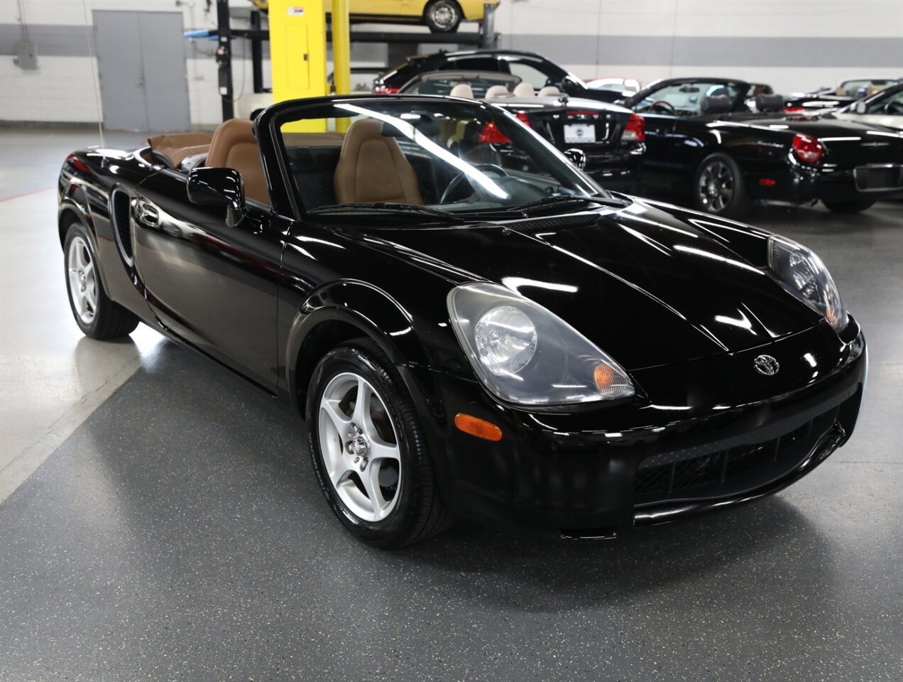 2002 Toyota MR2 Spyder - Photo 7 - Addison, IL 60101