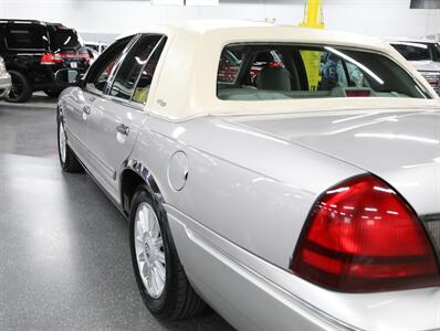 2009 Mercury Grand Marquis LS   - Photo 16 - Addison, IL 60101