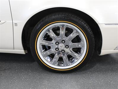 2010 Cadillac DTS 4.6L V8   - Photo 40 - Addison, IL 60101