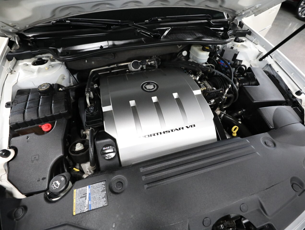 2010 Cadillac DTS 4.6L V8 - Photo 43 - Addison, IL 60101