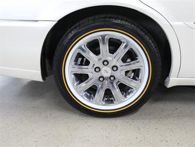2010 Cadillac DTS 4.6L V8   - Photo 41 - Addison, IL 60101