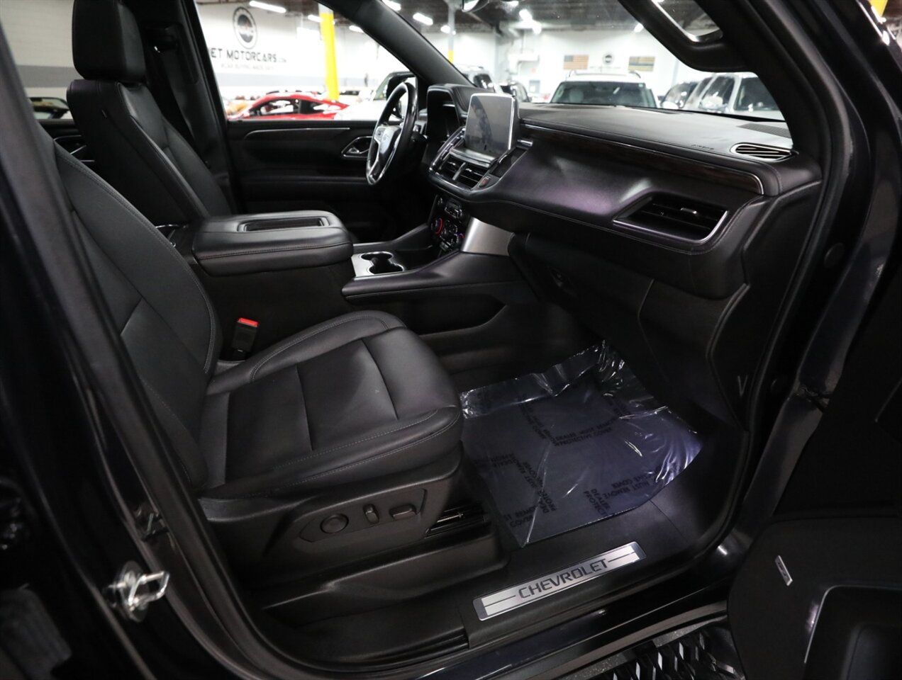 2023 Chevrolet Tahoe Z71 4X4 - Photo 16 - Addison, IL 60101