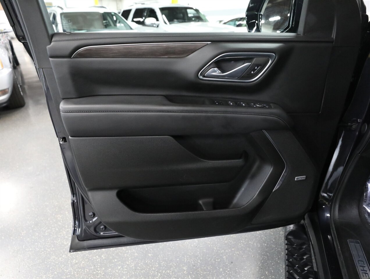 2023 Chevrolet Tahoe Z71 4X4 - Photo 30 - Addison, IL 60101