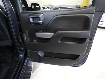 2018 Chevrolet Silverado 1500 LTZ Z71   - Photo 23 - Addison, IL 60101