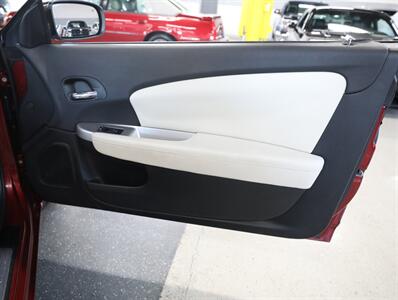 2013 Chrysler 200 Limited Convertible   - Photo 17 - Addison, IL 60101