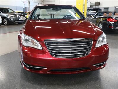 2013 Chrysler 200 Limited Convertible   - Photo 6 - Addison, IL 60101