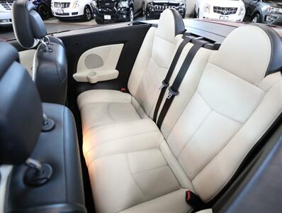 2013 Chrysler 200 Limited Convertible   - Photo 22 - Addison, IL 60101