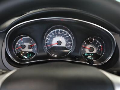 2013 Chrysler 200 Limited Convertible   - Photo 34 - Addison, IL 60101