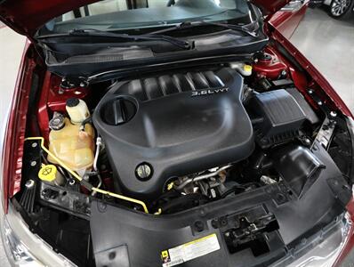 2013 Chrysler 200 Limited Convertible   - Photo 47 - Addison, IL 60101