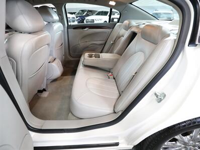 2011 Buick Lucerne CXL Premium   - Photo 25 - Addison, IL 60101