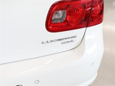 2011 Buick Lucerne CXL Premium   - Photo 11 - Addison, IL 60101