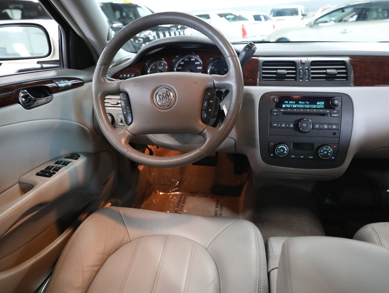 2011 Buick Lucerne CXL Premium - Photo 26 - Addison, IL 60101