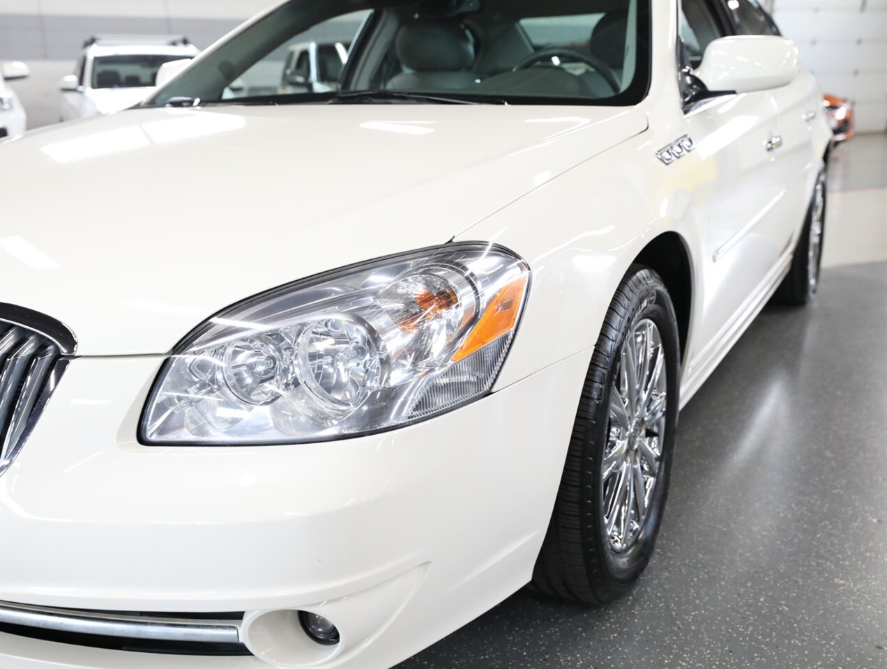 2011 Buick Lucerne CXL Premium - Photo 5 - Addison, IL 60101