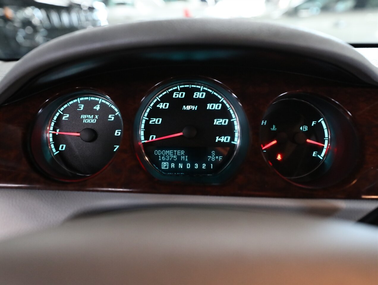 2011 Buick Lucerne CXL Premium - Photo 35 - Addison, IL 60101