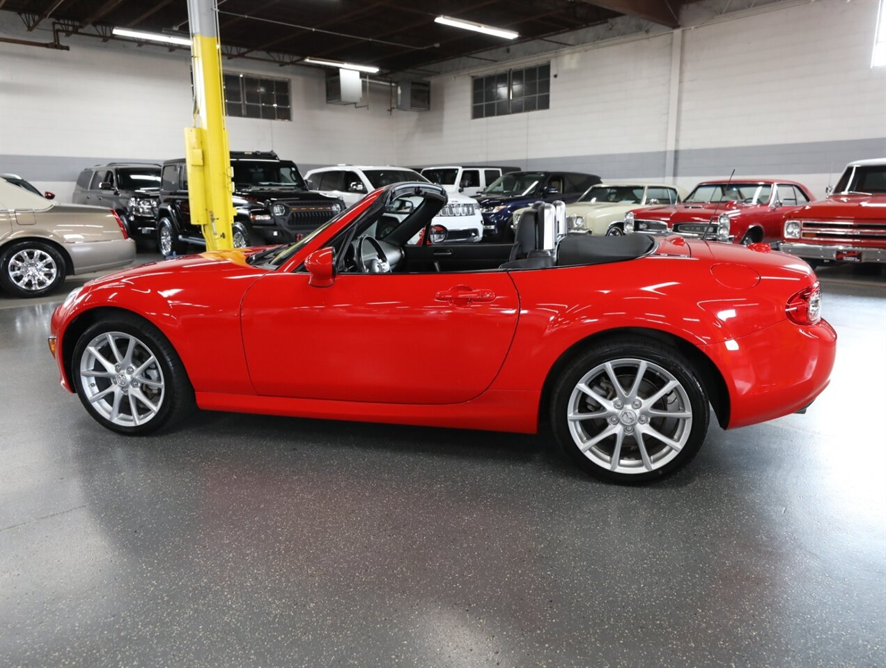 2012 Mazda MX-5 Miata Grand Touring - Photo 16 - Addison, IL 60101
