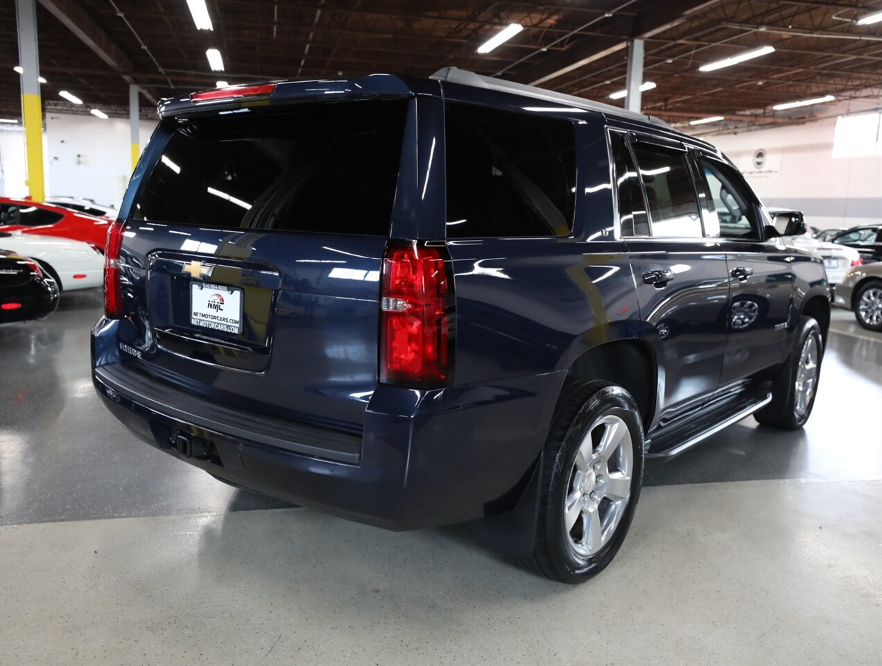 2019 Chevrolet Tahoe LT - Photo 9 - Addison, IL 60101