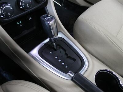 2012 Chrysler 200 Touring   - Photo 30 - Addison, IL 60101