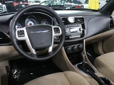 2012 Chrysler 200 Touring   - Photo 26 - Addison, IL 60101