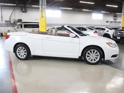 2012 Chrysler 200 Touring   - Photo 8 - Addison, IL 60101