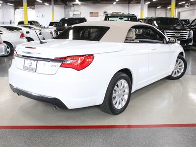 2012 Chrysler 200 Touring   - Photo 38 - Addison, IL 60101