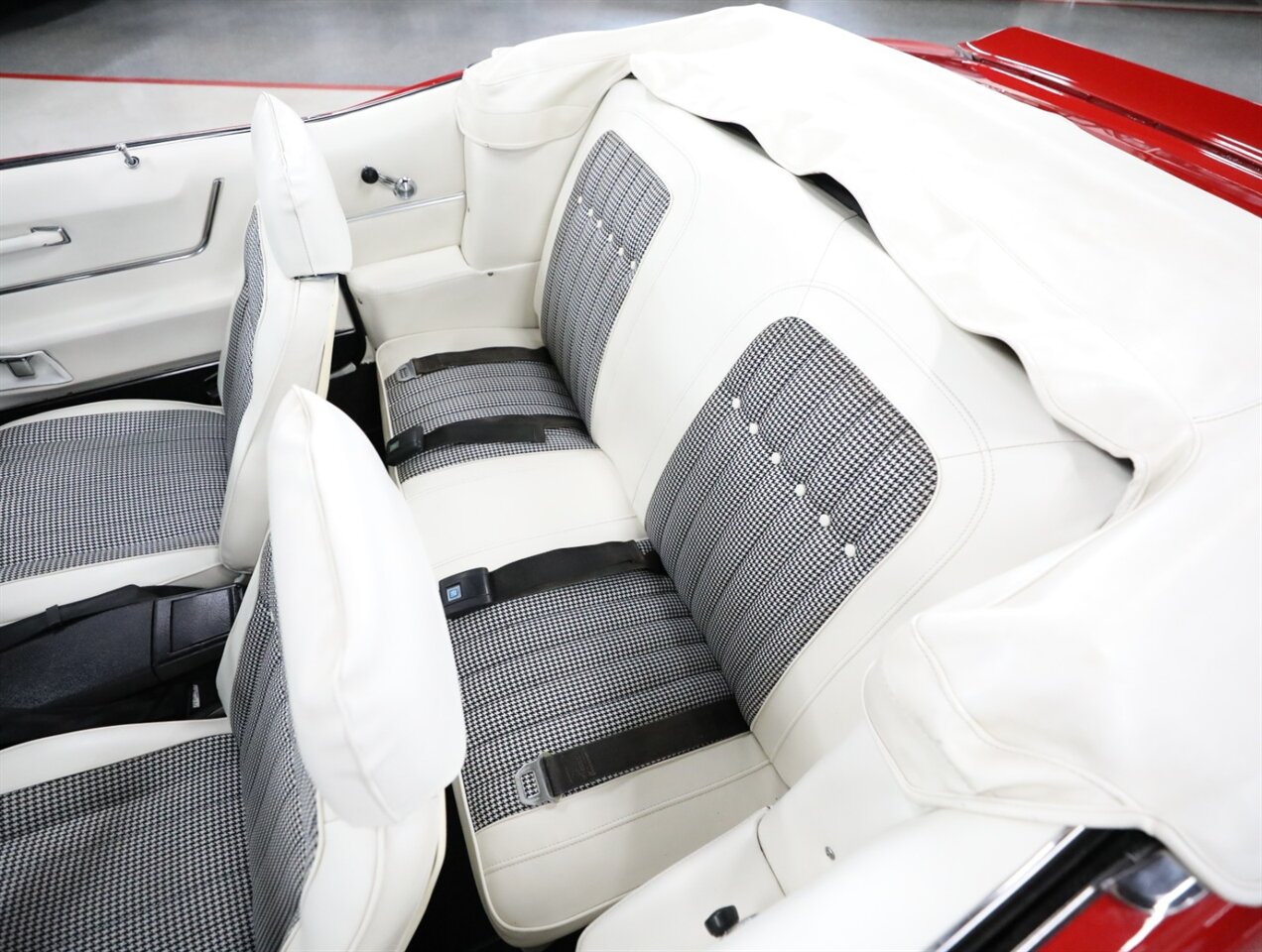 1969 Chevrolet Camaro SS Convertible - Photo 42 - Addison, IL 60101