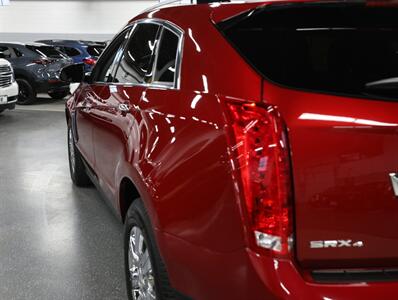 2015 Cadillac SRX Luxury Collection AWD   - Photo 14 - Addison, IL 60101