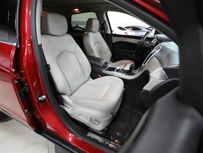 2015 Cadillac SRX Luxury Collection AWD   - Photo 18 - Addison, IL 60101